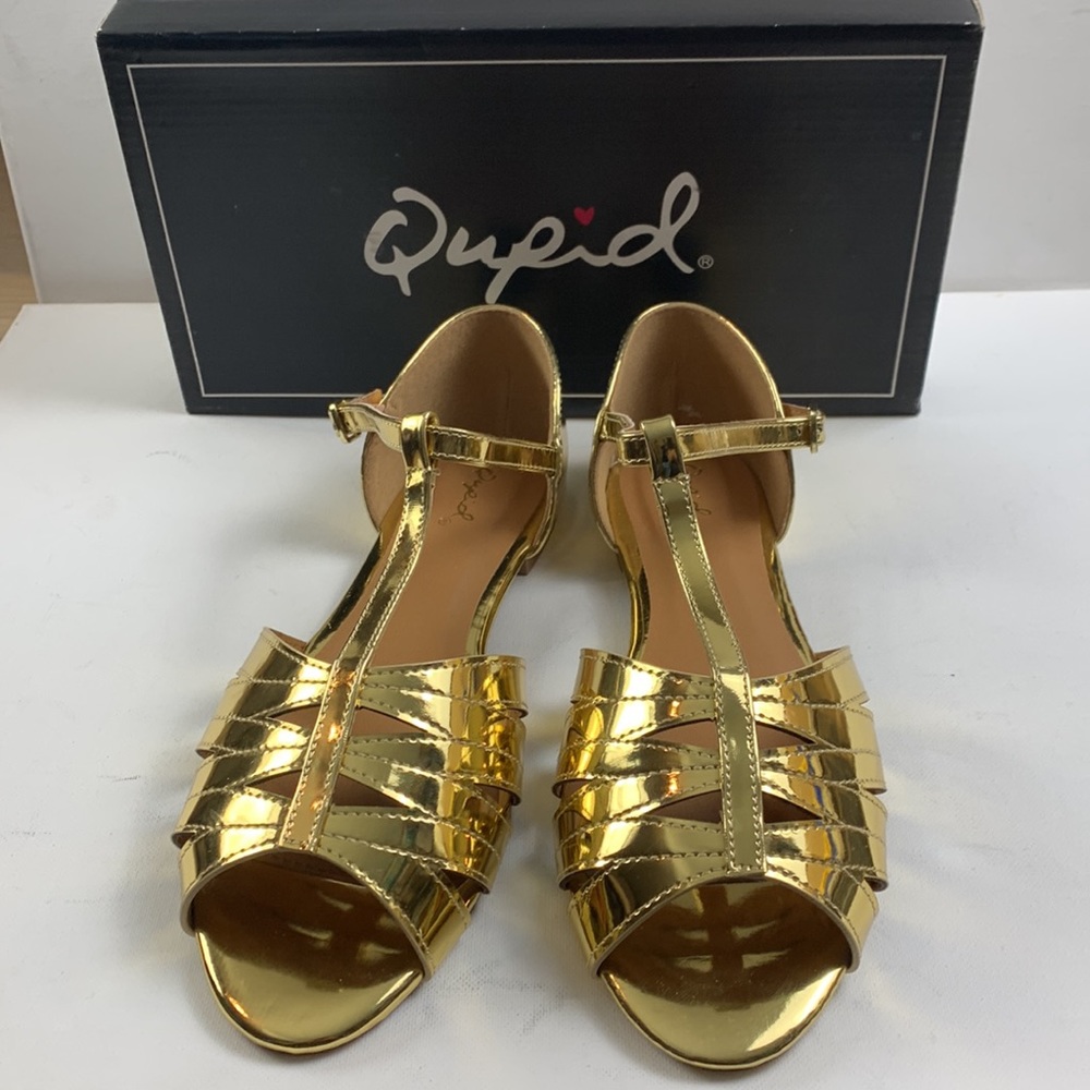 NIB QUPID Gold Sandal (9)